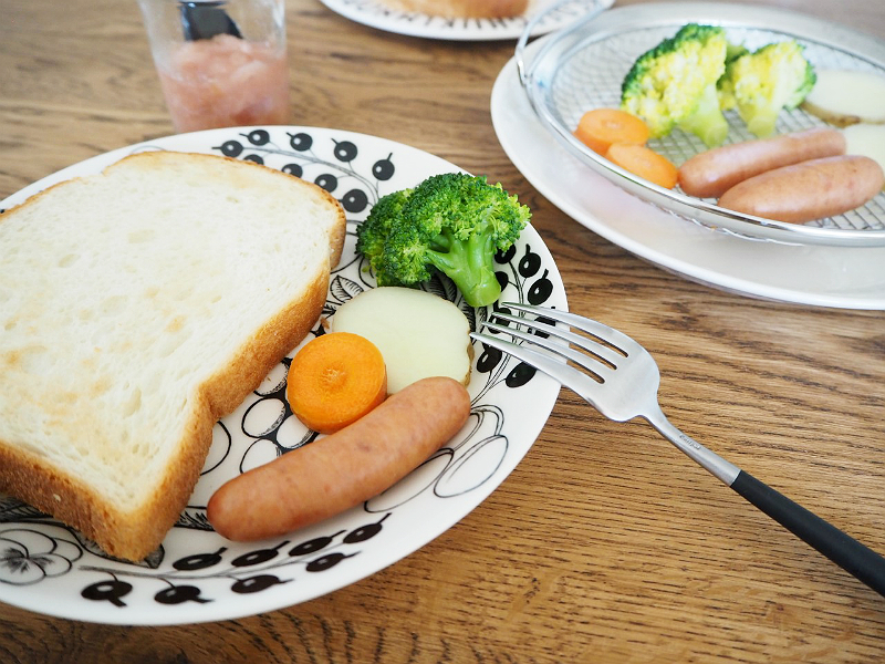 蒸し料理を身近に。平日の料理がラクに楽しくなる、家事問屋の「蒸しかご」