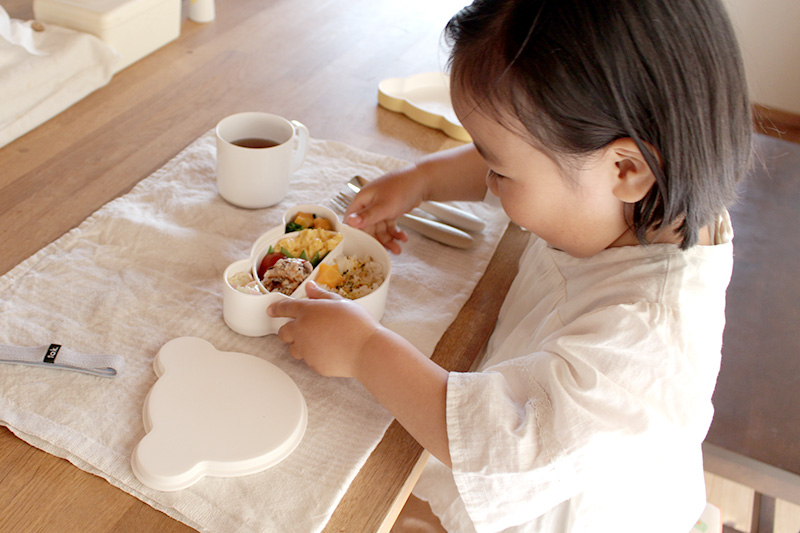 幼稚園のお弁当。年少さんでも使いやすいお弁当箱＆ランチバッグ見つけた！