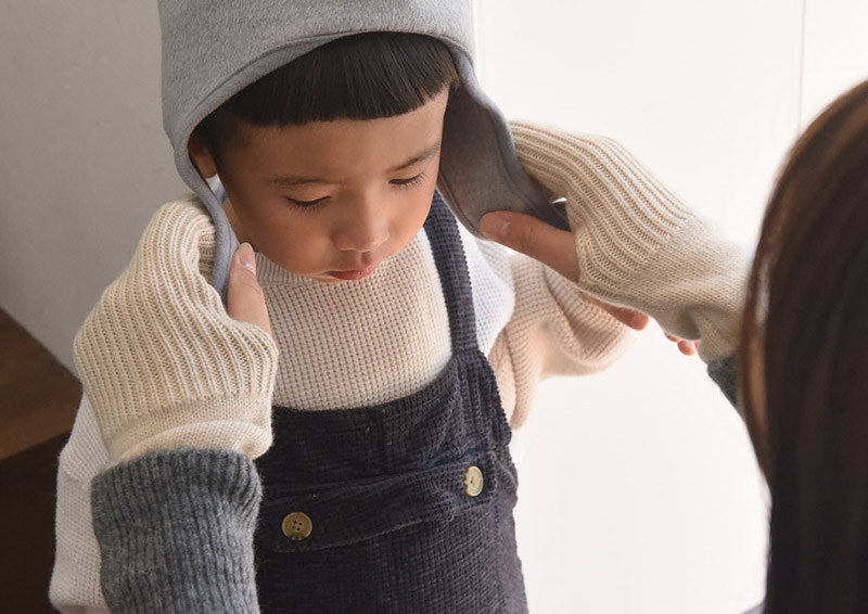 手袋しない派だった私も、ようやく見つけた！一日中使えるカシミア混2way手袋【スタッフの使い方】