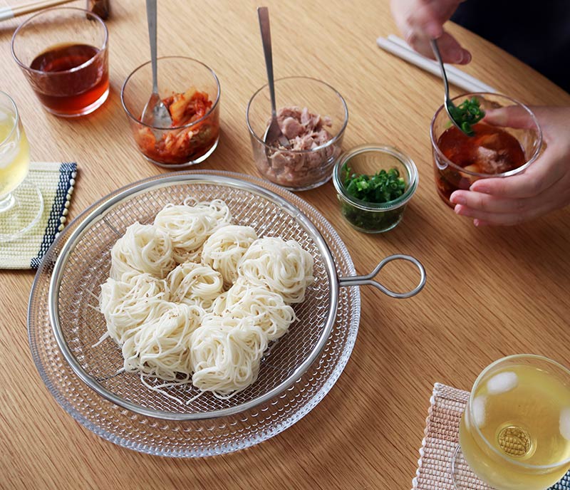 つけだれアレンジ、ぶっかけ素麺、変化とうつわで楽しむ夏の素麺レシピ