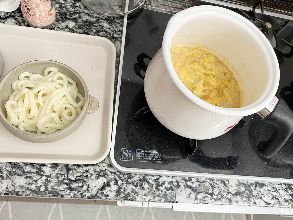 お手軽ランチや塾前ご飯に。とるのが“手間”じゃない美味しいうどん出汁