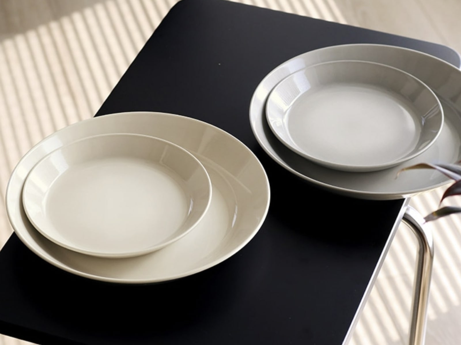 「こう見えて落としても安心！」子どもと暮らすインスタグラマーさんも太鼓判、完売人気の陶器見えプレート実用レポ