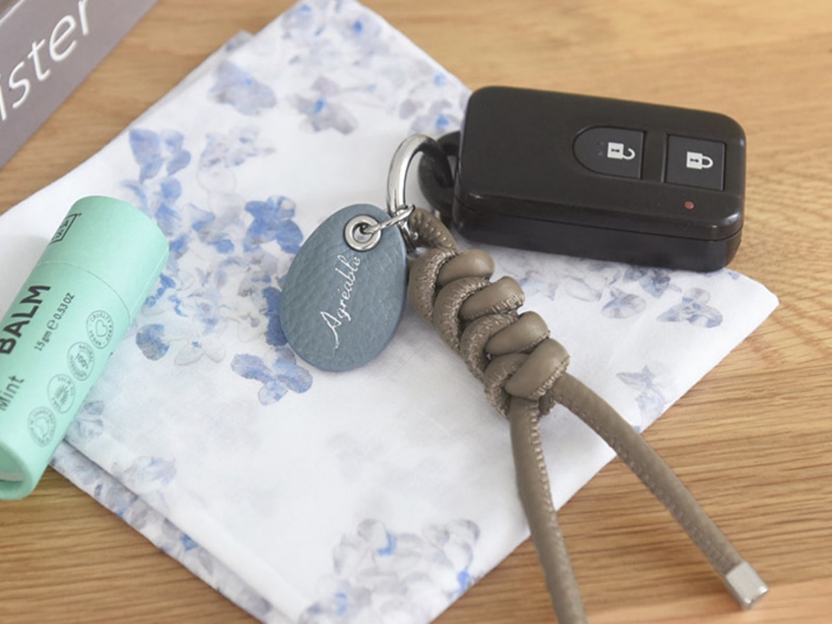 【検証】Agreable牛革チャームはどんなバッグにも合うのか!?スタッフが私物バッグで試してみました