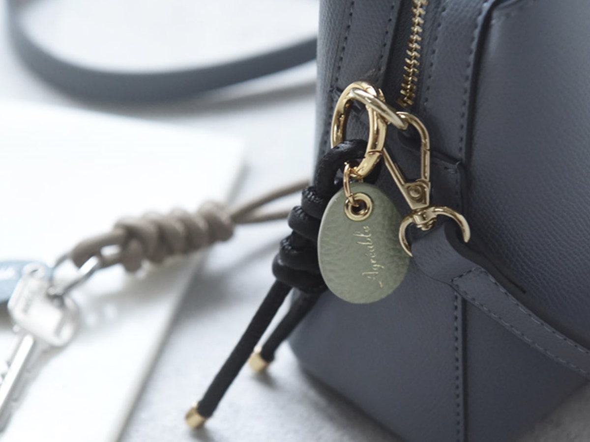【検証】Agreable牛革チャームはどんなバッグにも合うのか!?スタッフが私物バッグで試してみました