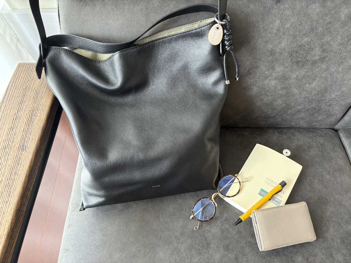 【検証】Agreable牛革チャームはどんなバッグにも合うのか!?スタッフが私物バッグで試してみました