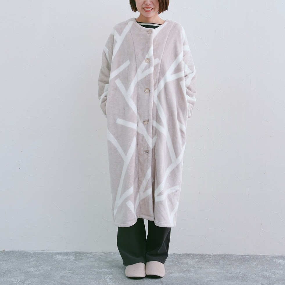 今年も『着る毛布』の季節がやってきた!身長さまざまスタッフ4名のサイズ診断レポ