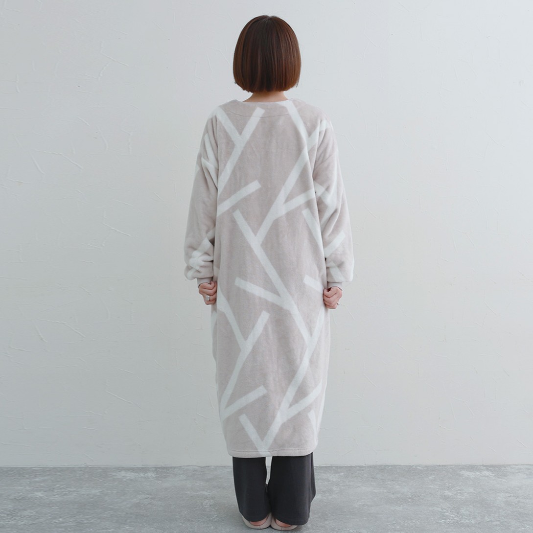 今年も『着る毛布』の季節がやってきた!身長さまざまスタッフ4名のサイズ診断レポ