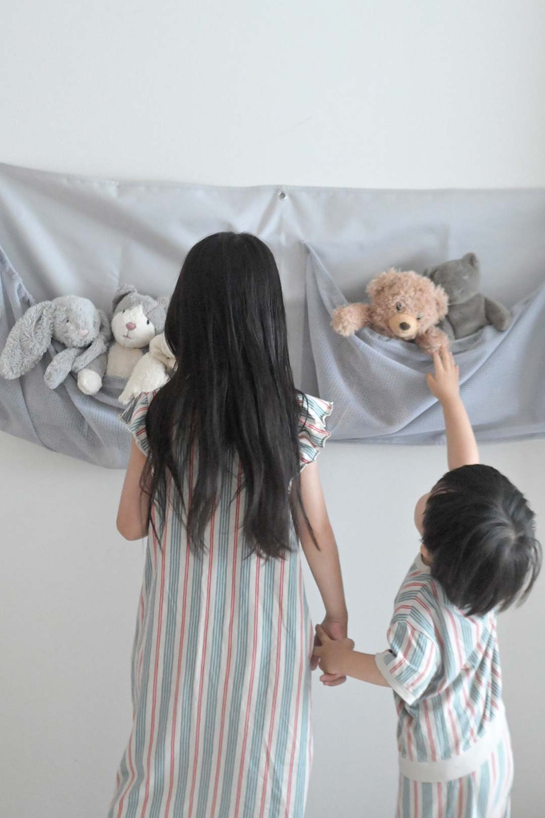 『増え続けるぬいぐるみ問題』に、目からウロコの収納スペース発見！インスタグラマーさんも活用中の新収納とは？