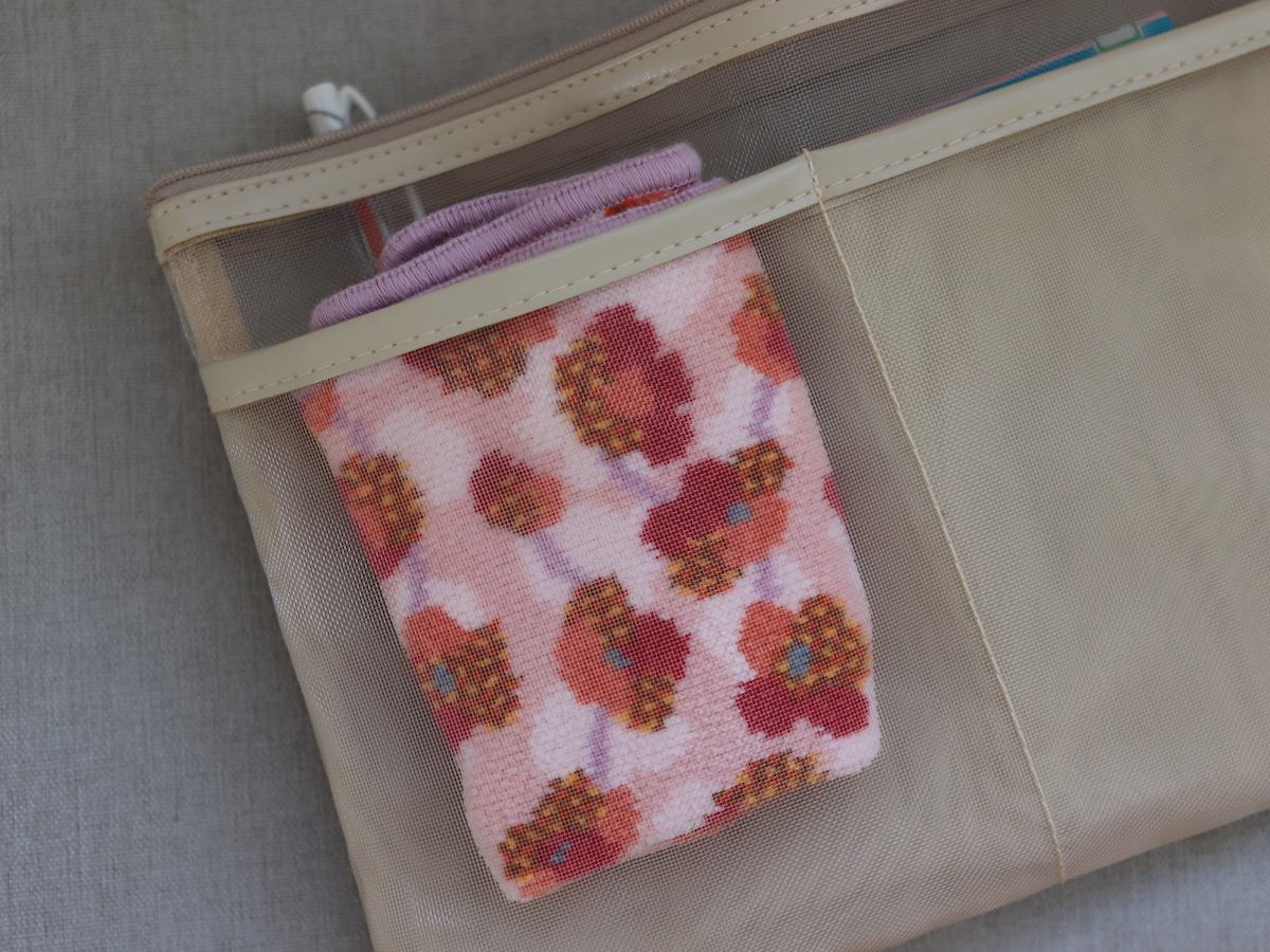 ポケット少なめバッグの救世主!ごちゃつく小物がまとまる『メッシュバッグインバッグ』のスタッフ愛用レポ