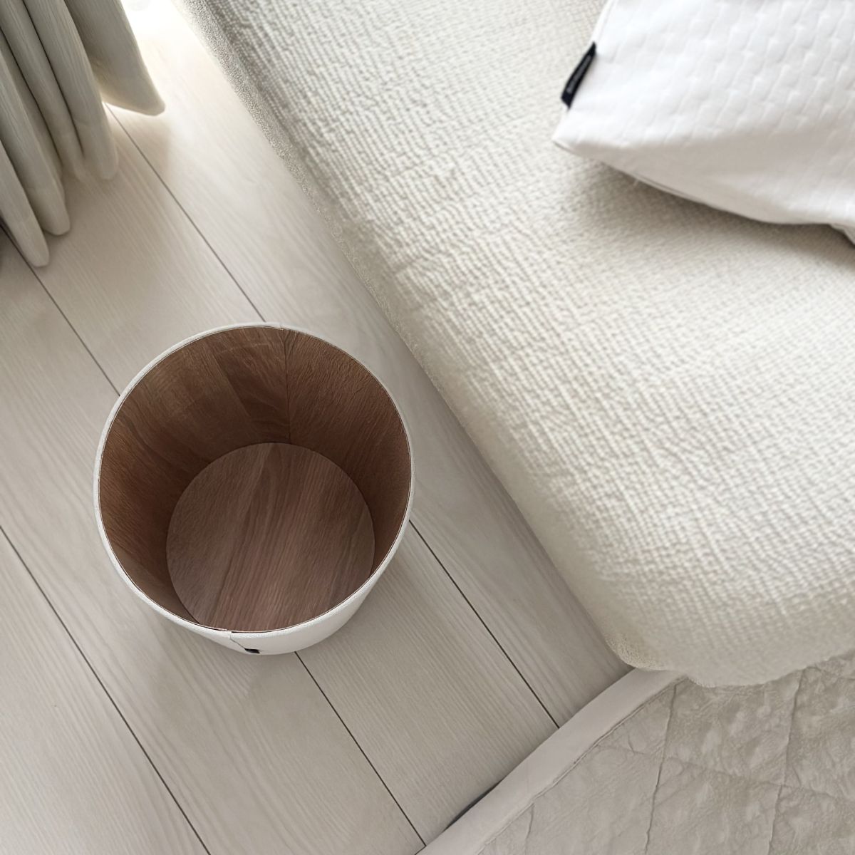 揃えると、景観ととのう。キャスター付き収納と並べたい「動かせるゴミ箱」のある風景【インスタグラマーさんのもの選び】