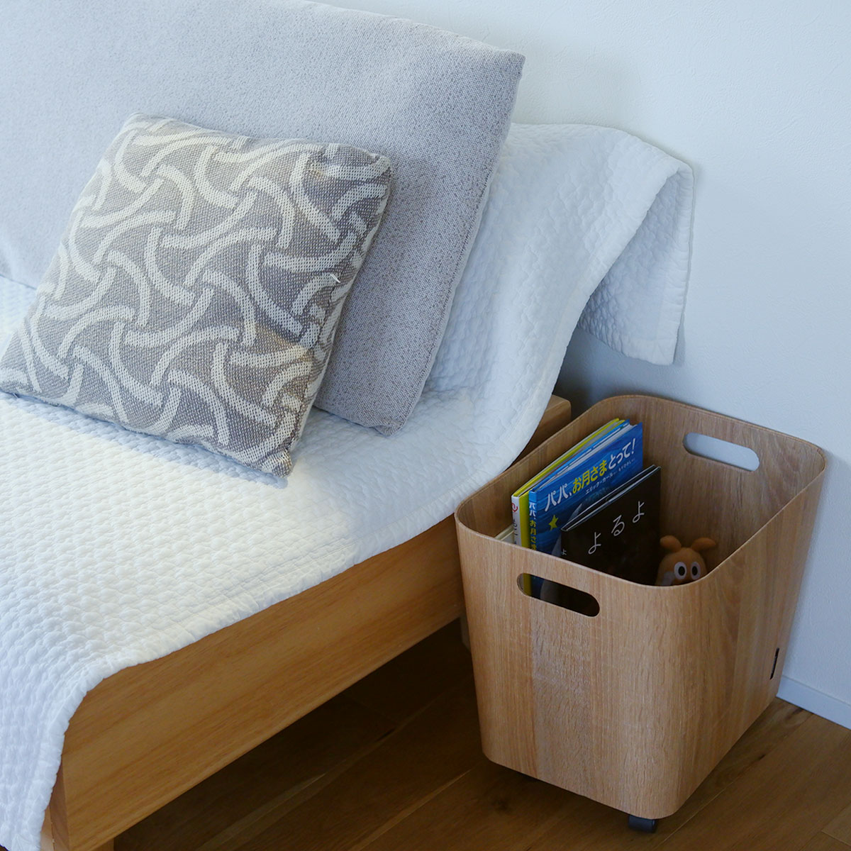 「フタ登場でますます便利になる予感」キャスター付き収納をもっと使いこなす術、スタッフ3名が大公開