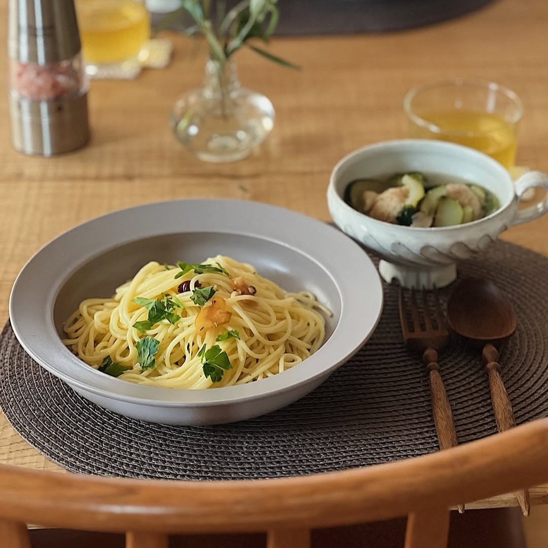 「食べやすさ・見栄え・サイズ感」すべてが揃った革命的うつわ！インスタグラマーさんはこう使っています