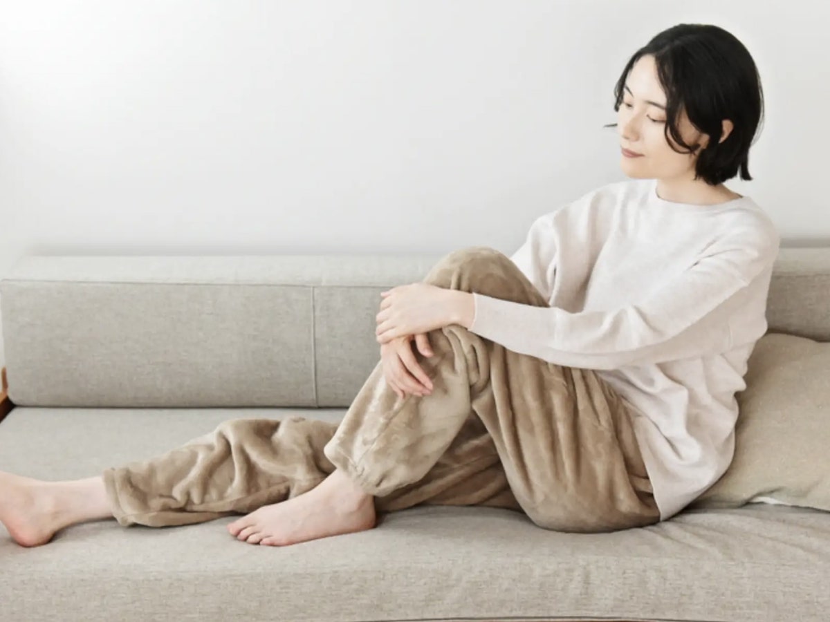 お家の中では寒さ知らず。「着る毛布」と「はく毛布」でインスタグラマーさんも冬支度