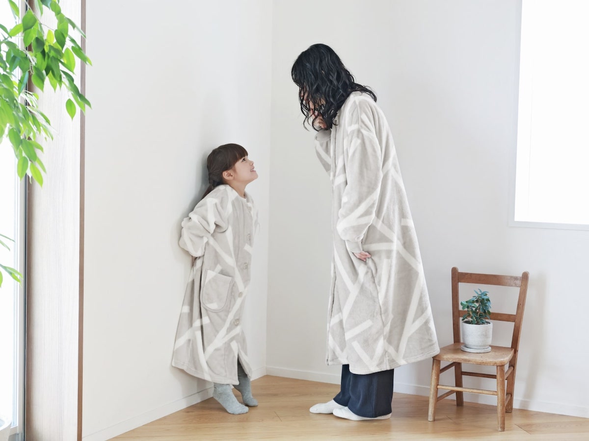 お家の中では寒さ知らず。「着る毛布」と「はく毛布」でインスタグラマーさんも冬支度