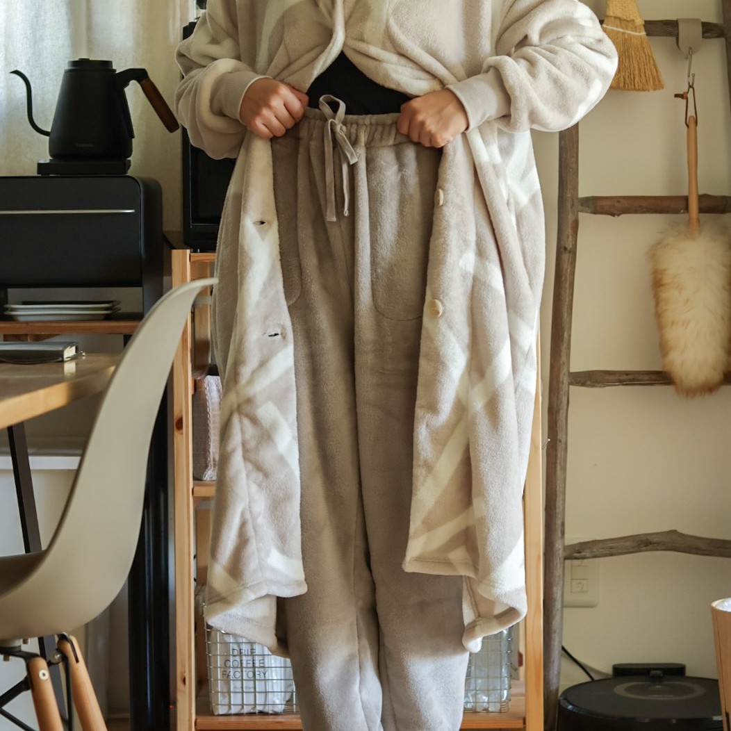 お家の中では寒さ知らず。「着る毛布」と「はく毛布」でインスタグラマーさんも冬支度