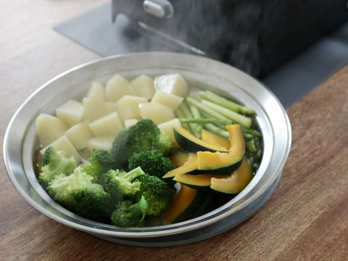 「超少煙グリル」でホームパーティーが盛り上がる！肉巻き＆チーズフォンデュの楽しみ方をご紹介