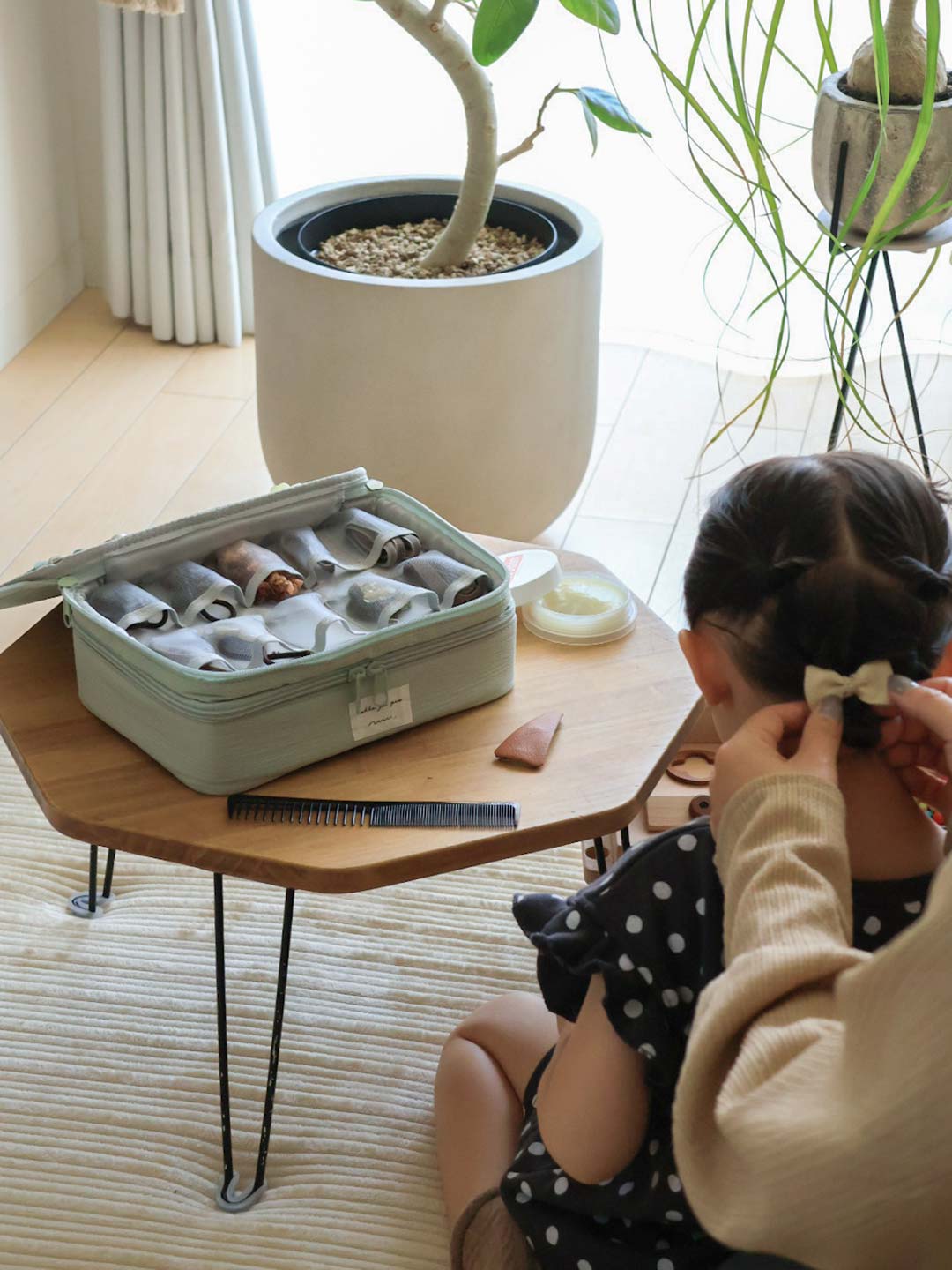 すっきり収納＆毎朝ワクワク！宝石箱みたいな「ヘアアクセ収納」のある暮らし【インスタグラマーさんのもの選び】