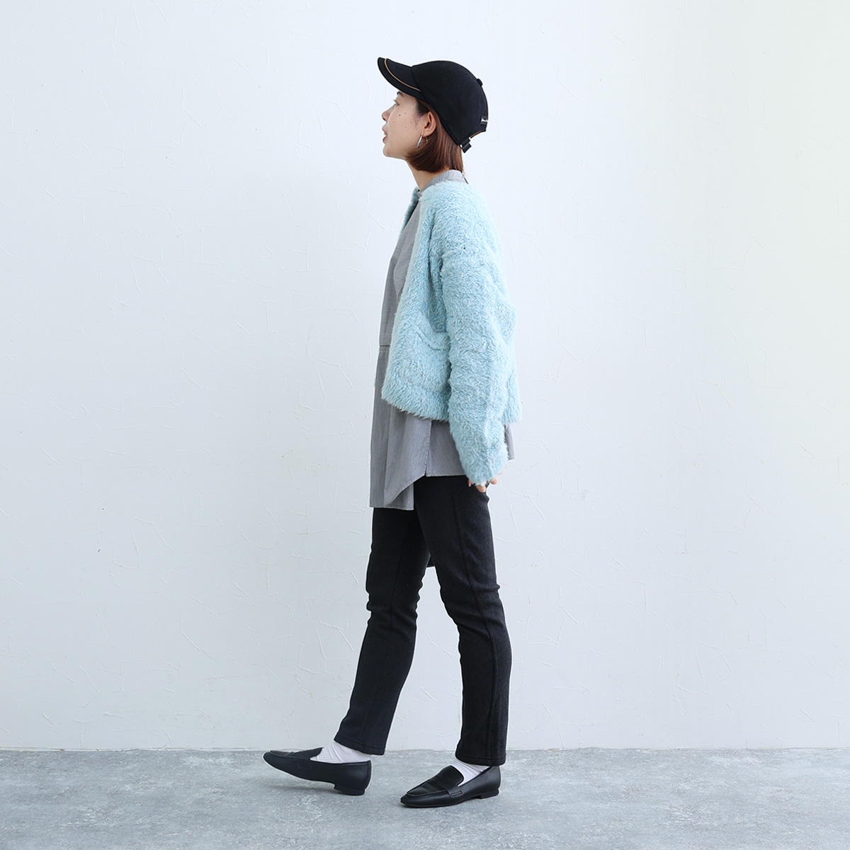 あったかパンツの最高峰はコレ！年末年始もぬくぬく過ごせる「裏ベロアver.」をスタッフが試着