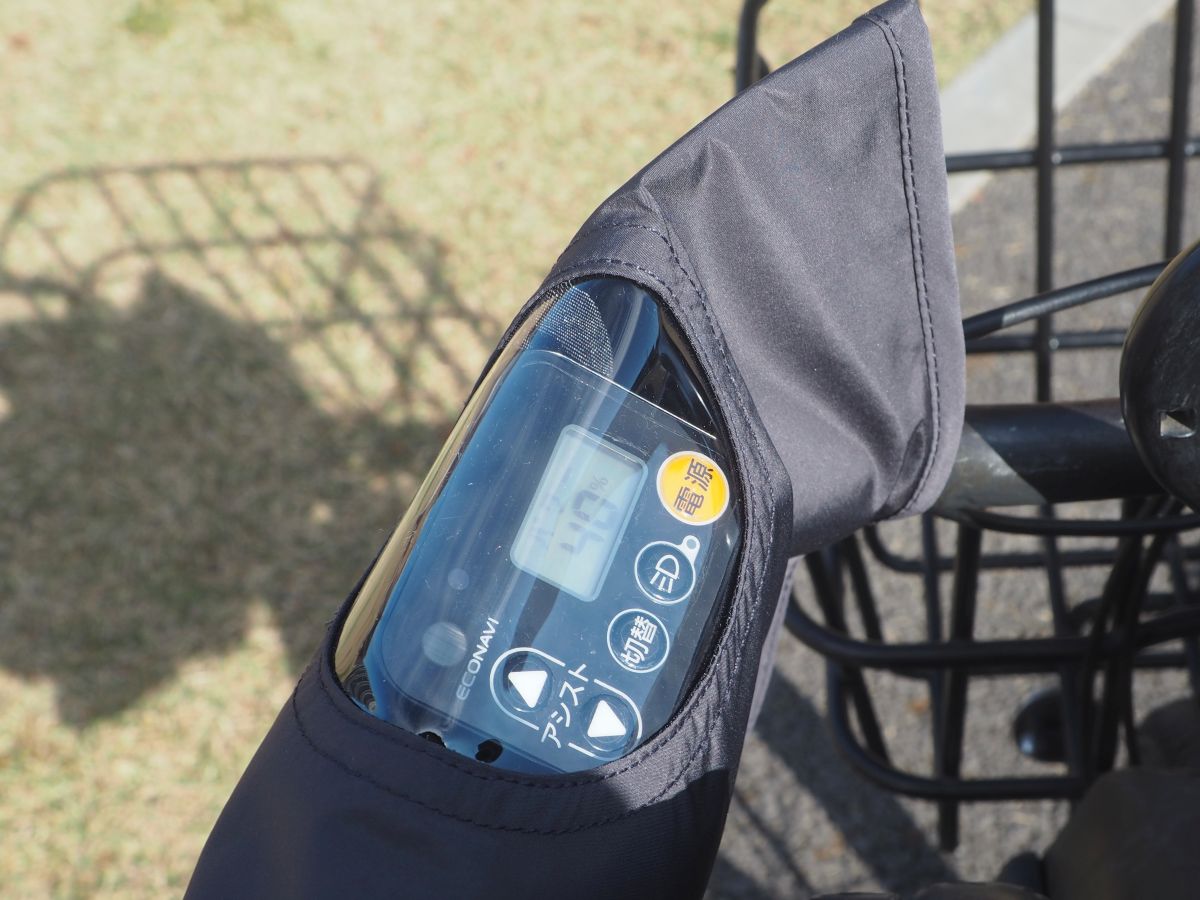 冬の自転車送迎を変える！“あったか×操作性”を兼ね備えた「ハンドルカバー」