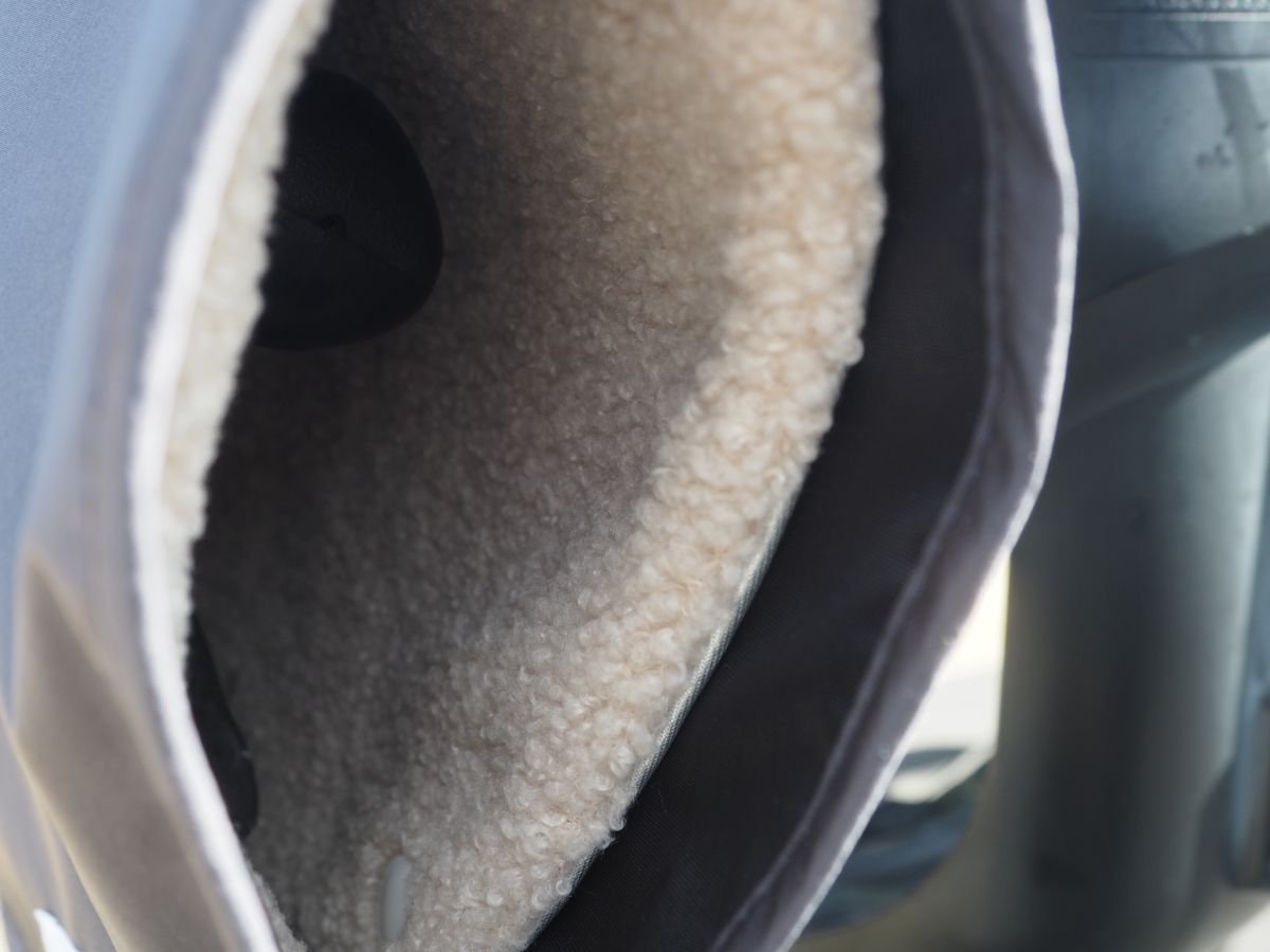 冬の自転車送迎を変える！“あったか×操作性”を兼ね備えた「ハンドルカバー」