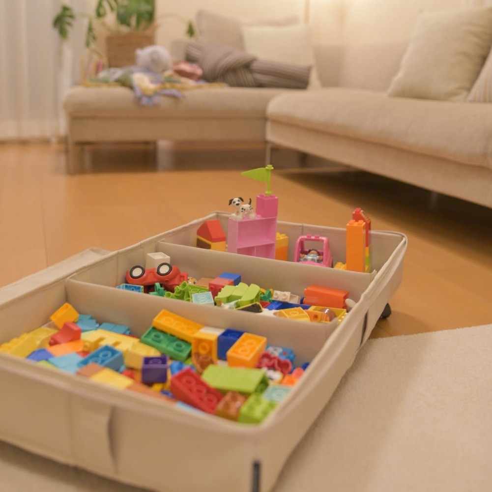 衣替えにもコレ便利！スイーッと出し入れできるベッド下収納で暮らしを整える【インスタグラマーさんのもの選び】