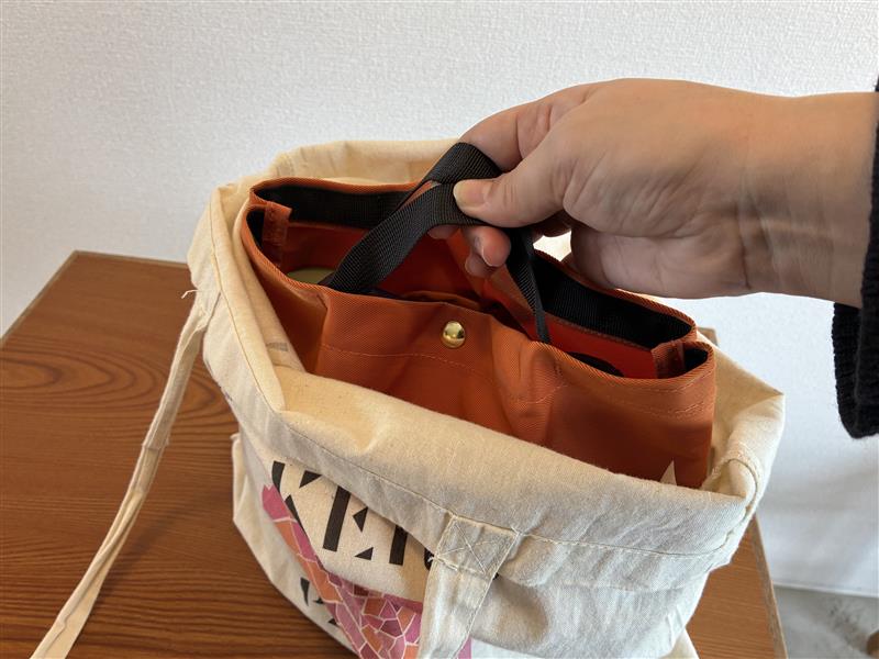 人気の理由はこのシルエット。ごちゃつきバッグを卒業！整頓上手な「バッグインバッグ」新作スタッフレポ