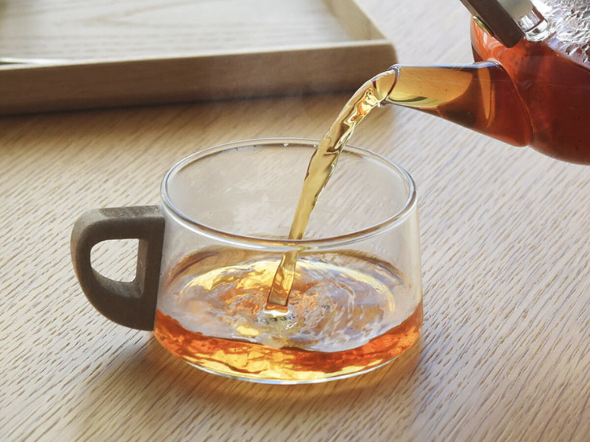 ゆれる茶葉、流れる水滴…美しさを味わうティーセットで、こころ整うお茶習慣をはじめよう