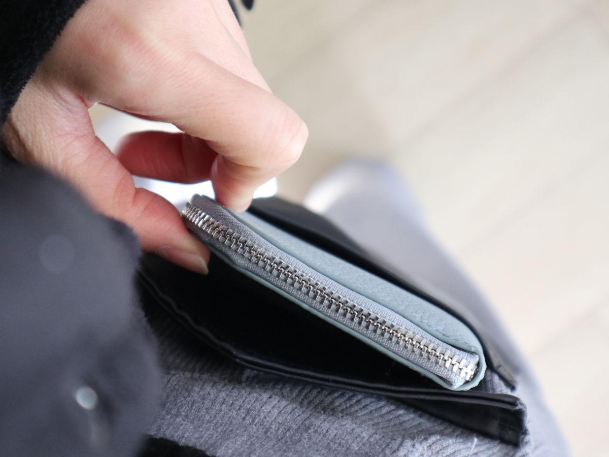 春のお財布決～めた！ミニマル派スタッフのハートを掴んだ、わずか8mmの新作はこれ