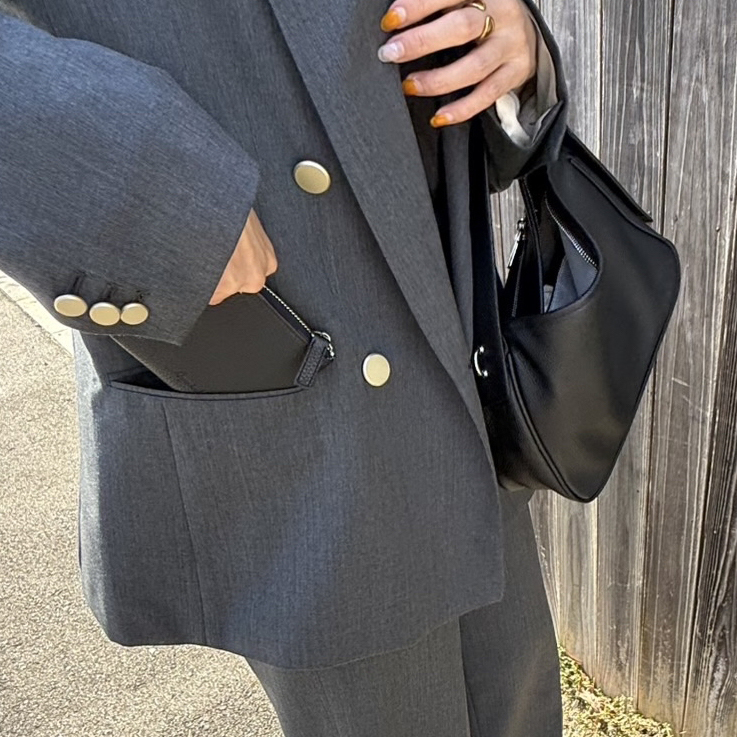 春のお財布決～めた！ミニマル派スタッフのハートを掴んだ、わずか8mmの新作はこれ