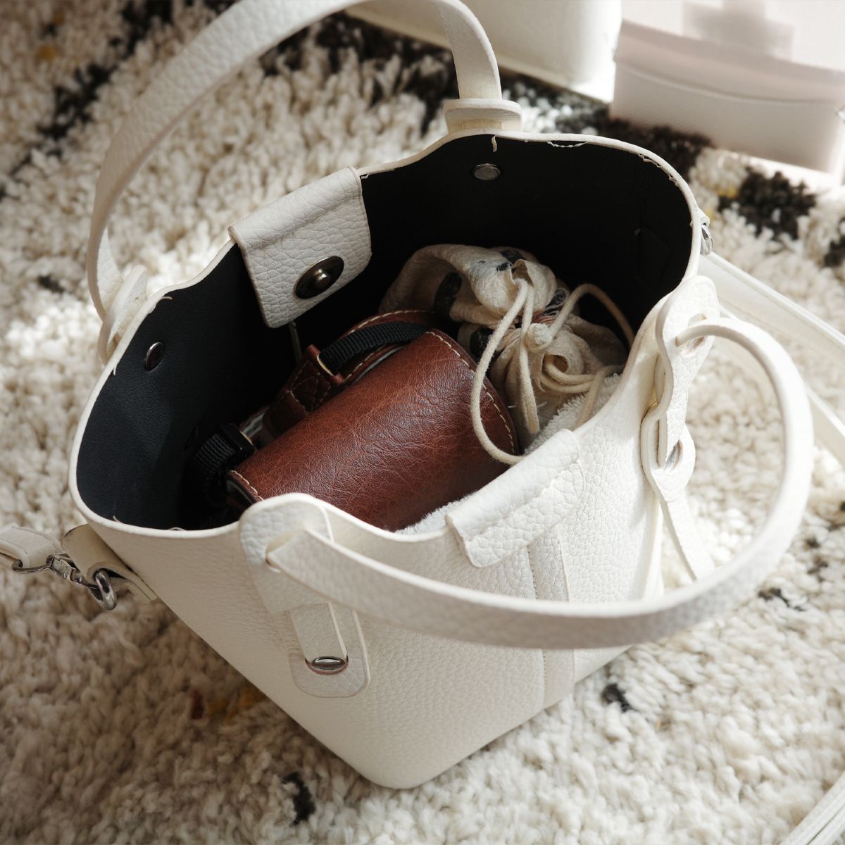 春のお財布決～めた！ミニマル派スタッフのハートを掴んだ、わずか8mmの新作はこれ