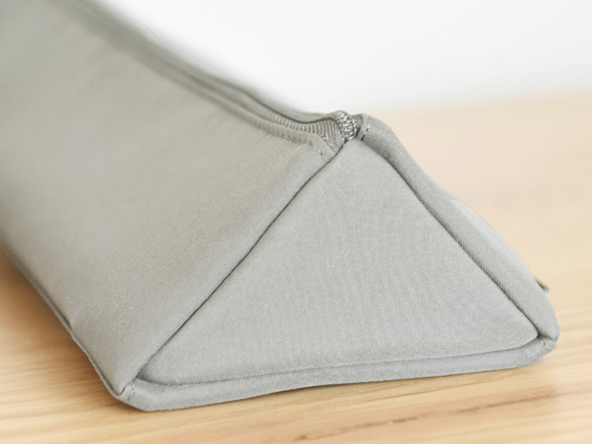 『バタバタの朝・散らかる洗面所』を卒業したい方へ。スタッフの太鼓判、耐熱300℃ヘアアイロンポーチを！