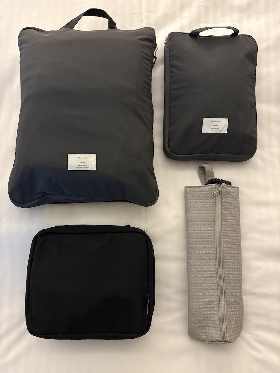 『バタバタの朝・散らかる洗面所』を卒業したい方へ。スタッフの太鼓判、耐熱300℃ヘアアイロンポーチを！