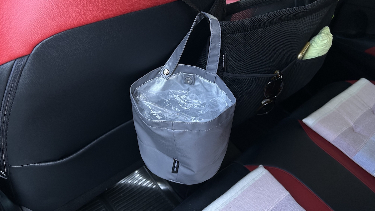 車内快適化の黄金コンビ「カーポケット＆吊り下げゴミ箱」スタッフたちはこう使う！