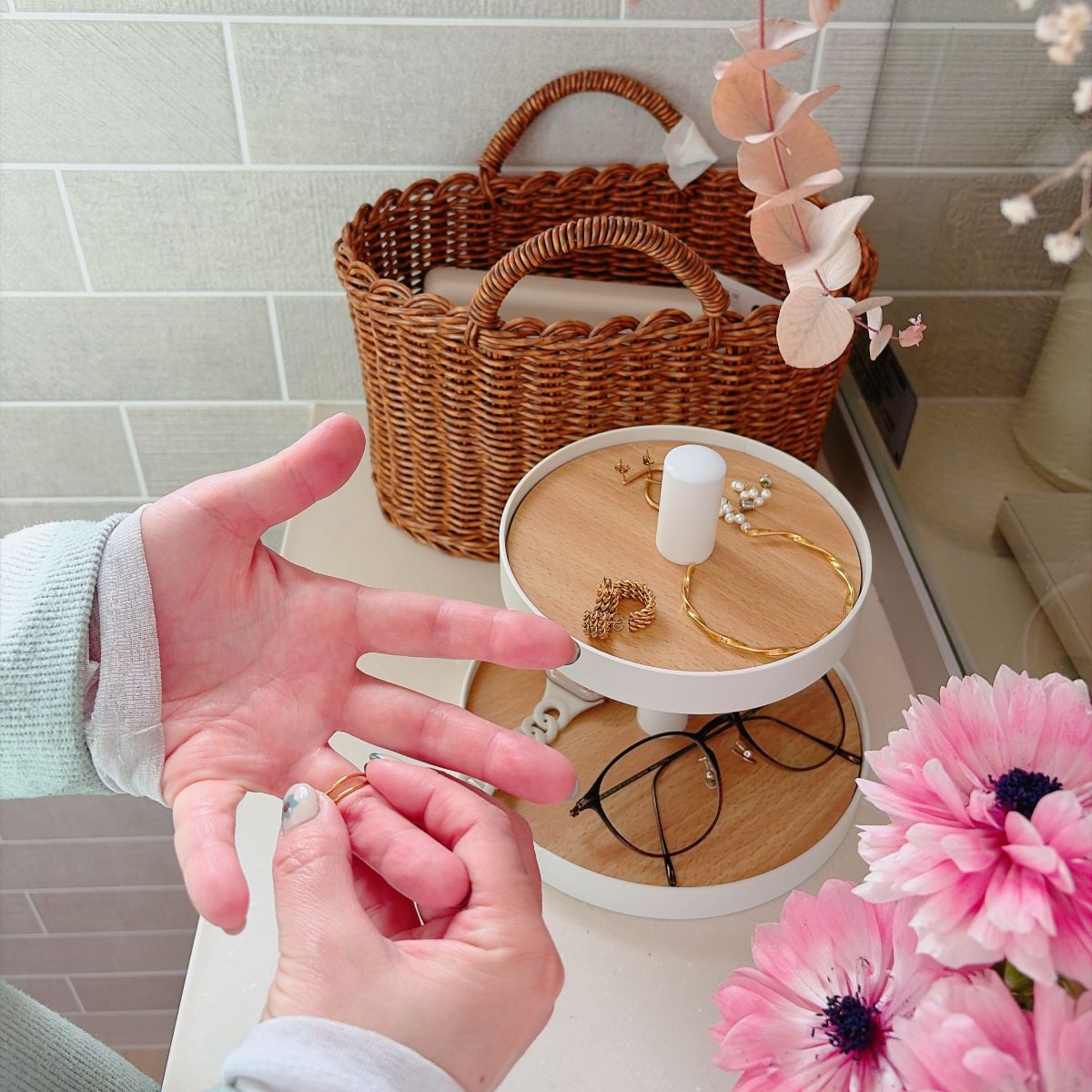 無理して片付けなくても素敵空間に。Ordre の「飾る収納」がインスタグラマーさんのお家にも馴染む理由