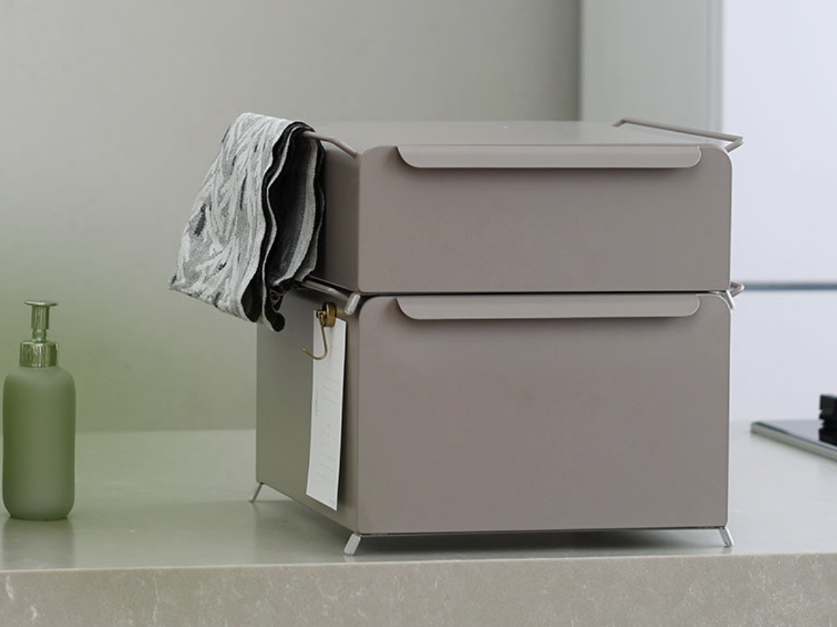 新色グレージュ登場の「理想のブレッドケース」。インスタグラマーさんもキッチン収納をカスタム中！