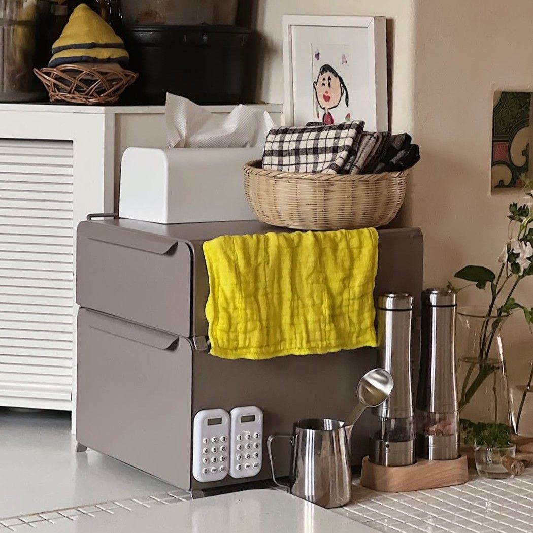 新色グレージュ登場の「理想のブレッドケース」。インスタグラマーさんもキッチン収納をカスタム中！