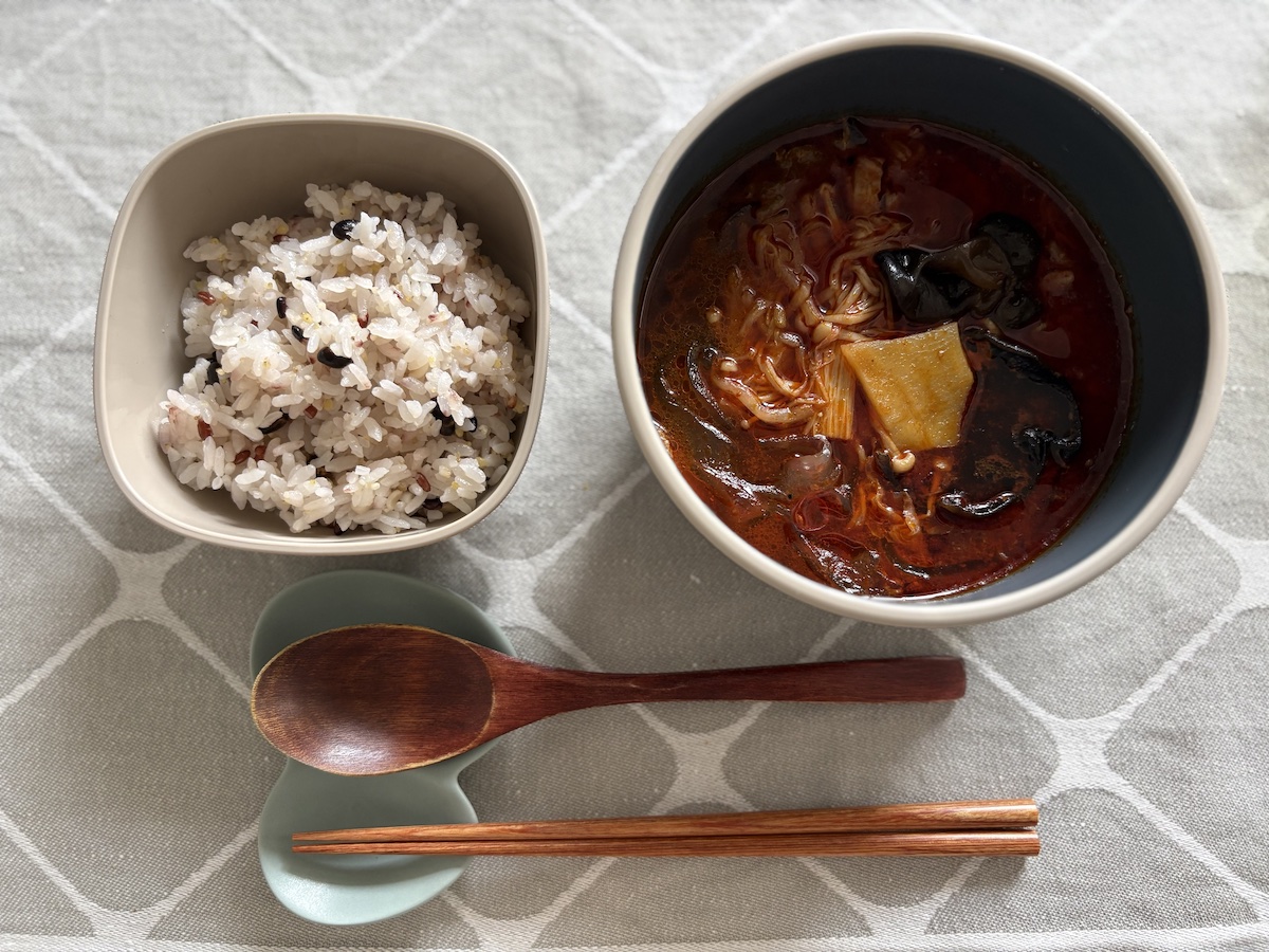 フルタイム勤務でも夜はお家でしっかり食べたい。アンジェスタッフを救う「ごはんがうまいわん」とは？