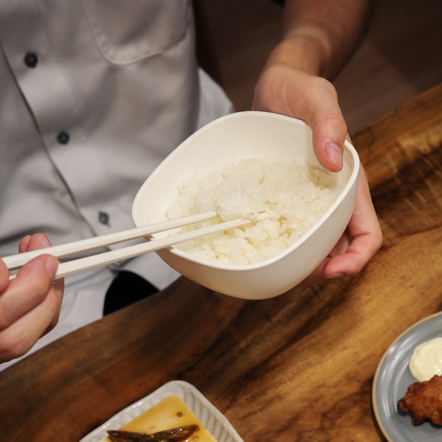 フルタイム勤務でも夜はお家でしっかり食べたい。アンジェスタッフを救う「ごはんがうまいわん」とは？