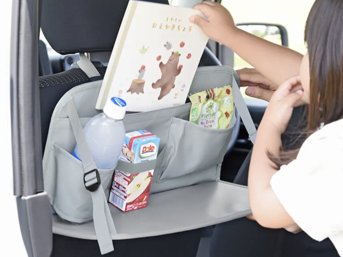 『子連れドライブ』にあると安心。インスタグラマーさんも愛用する、機能も見た目も◎なカーグッズ２選