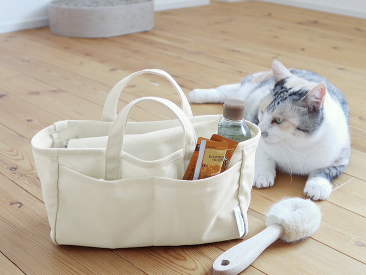 収納しづらい“猫じゃらし”のごちゃつきは専用収納で解決！愛猫家インスタグラマーさんの「おもちゃ」＆「ケアグッズ」収納術